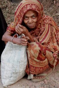 Read more about the article The Begging Rich Hausa Woman